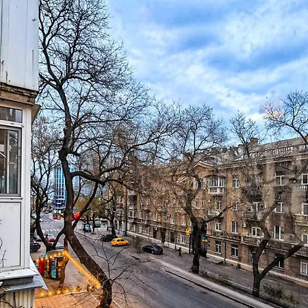Apartment Vip в історичному центрі одеси біля філармонії Odessa